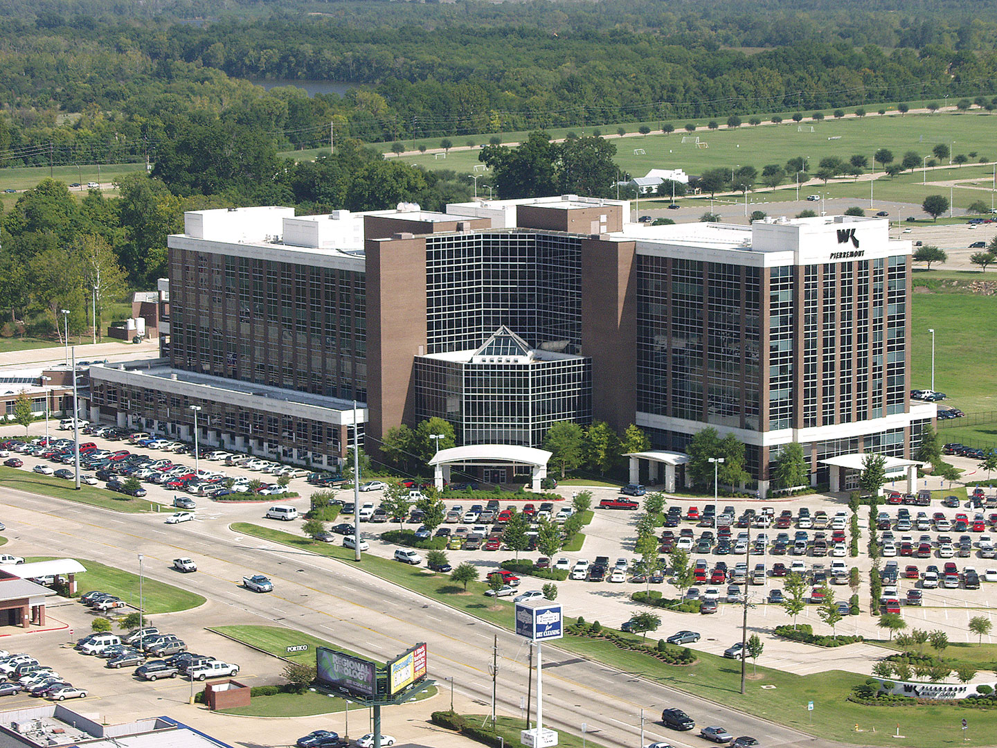 Willis Knighton Pierremont